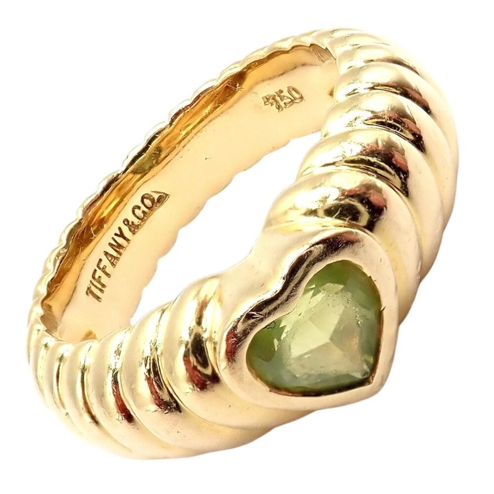 Vintage! Authentic Tiffany & Co 18k Yellow Gold Scalloped Heart Peridot Ring